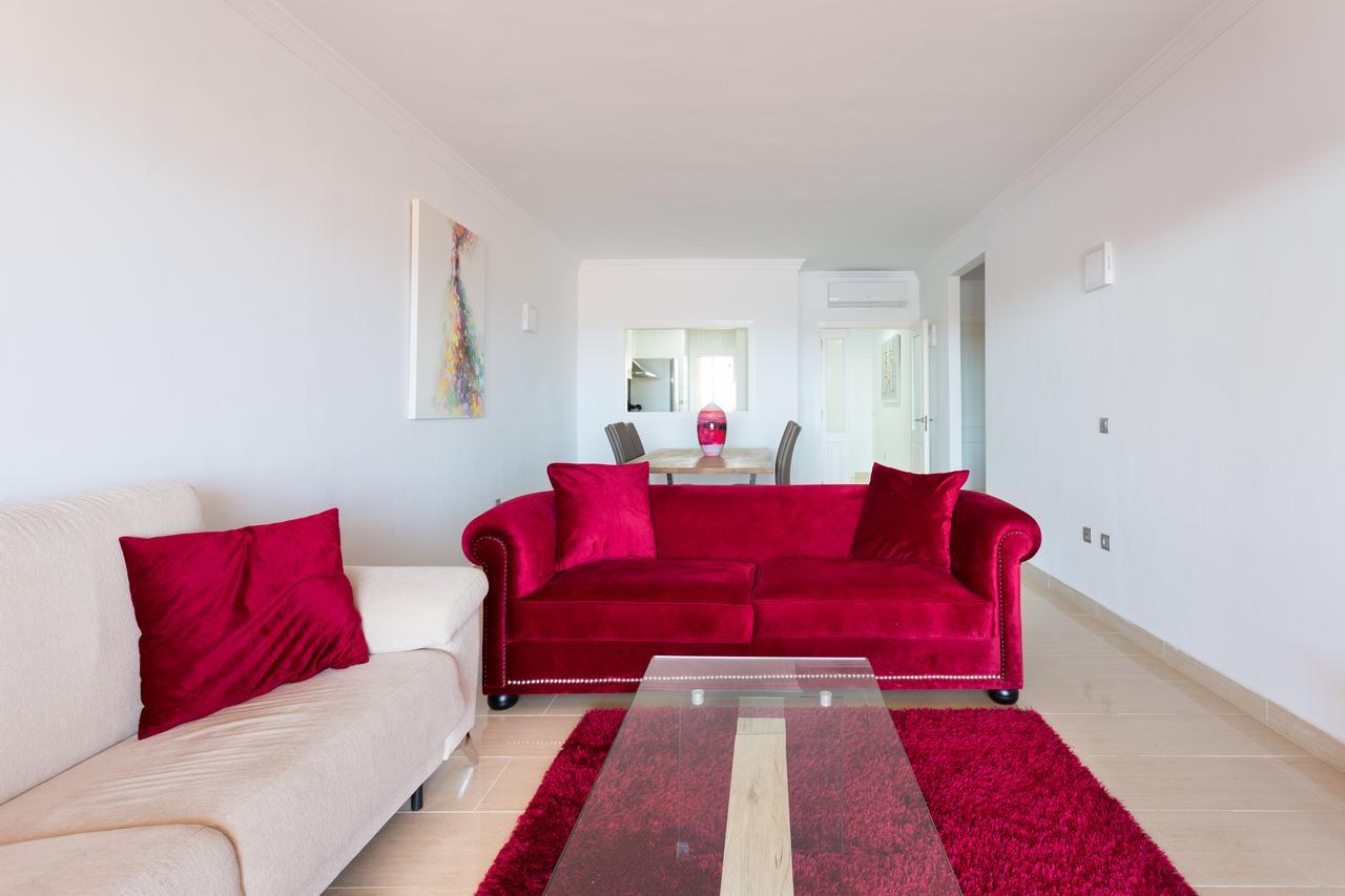 Royal Marina Bay Golf Apartment