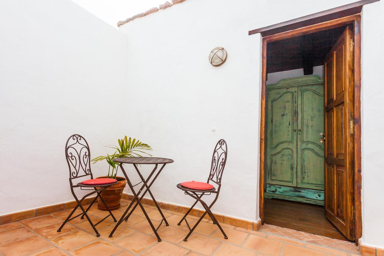 Azulfit Surya Yoga & Pilates Retreat La Oliva
