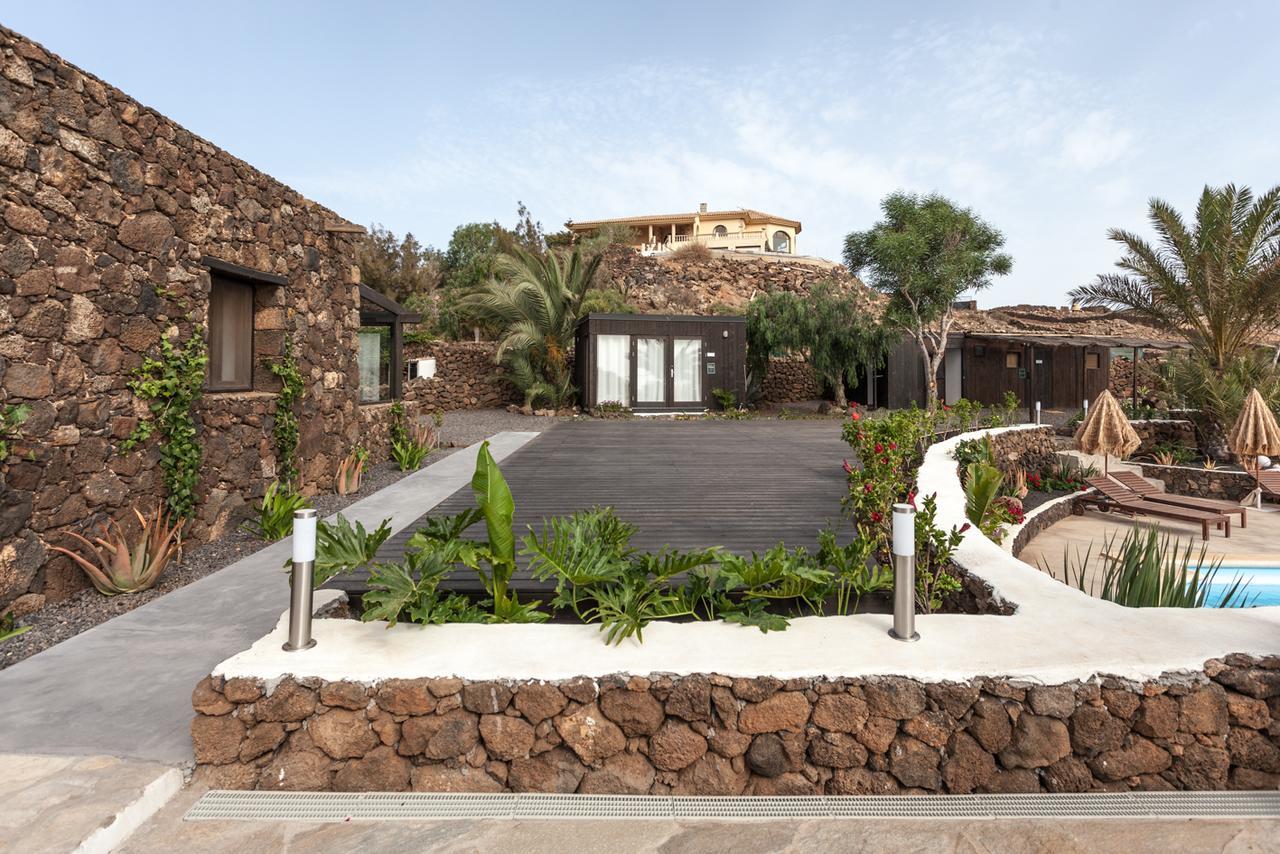 Azulfit Surya Yoga & Pilates Retreat La Oliva