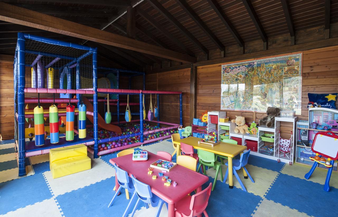 Mas Tapiolas Hotel