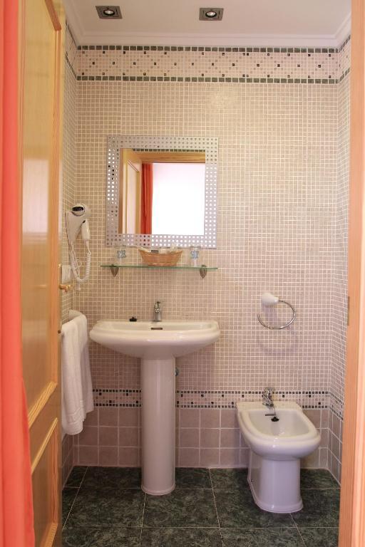 Adsubia Hotel 2*