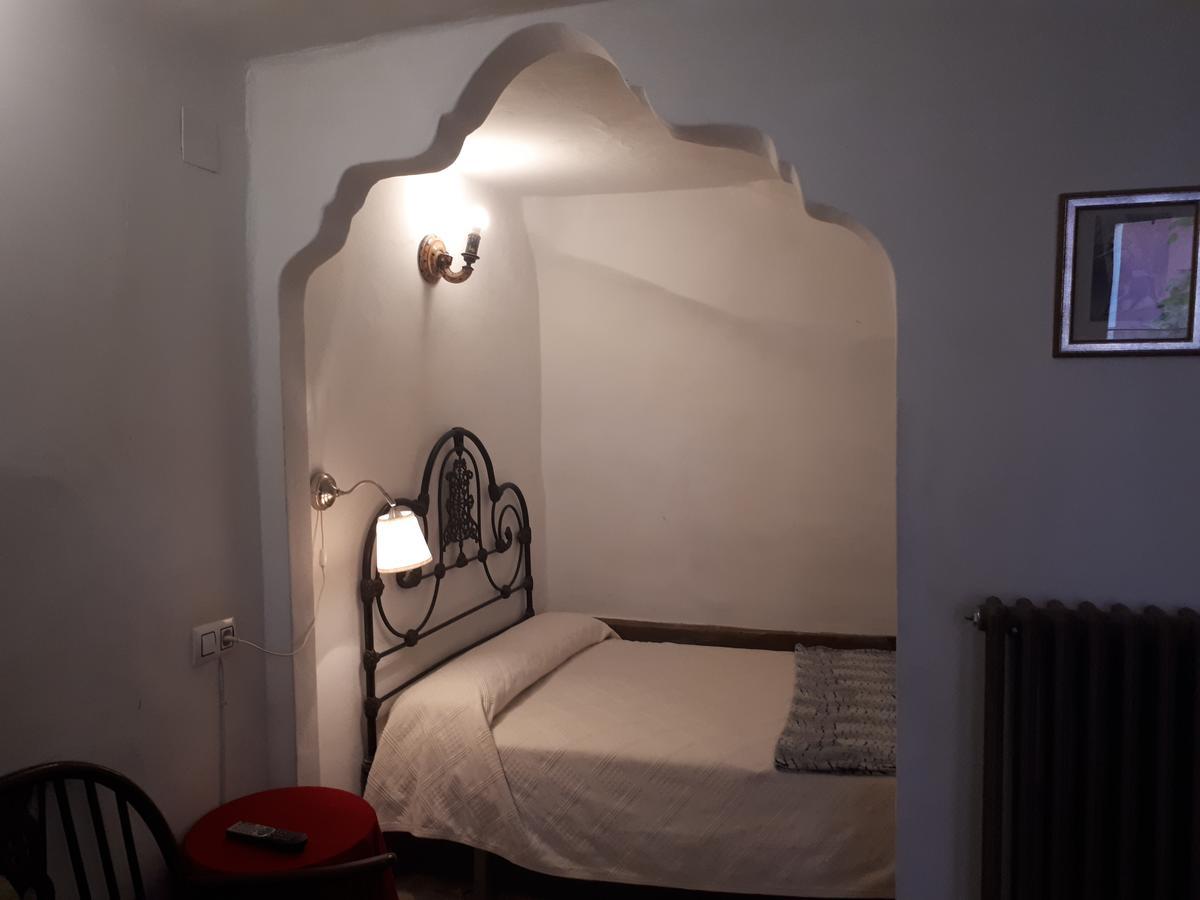 Fonda Del Tozal Pensión 3*