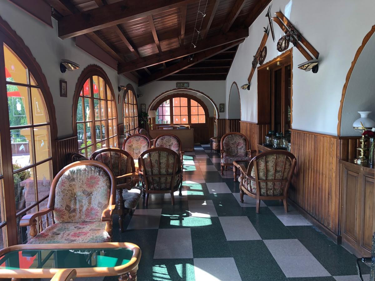 Hotel De La Gloria 3*