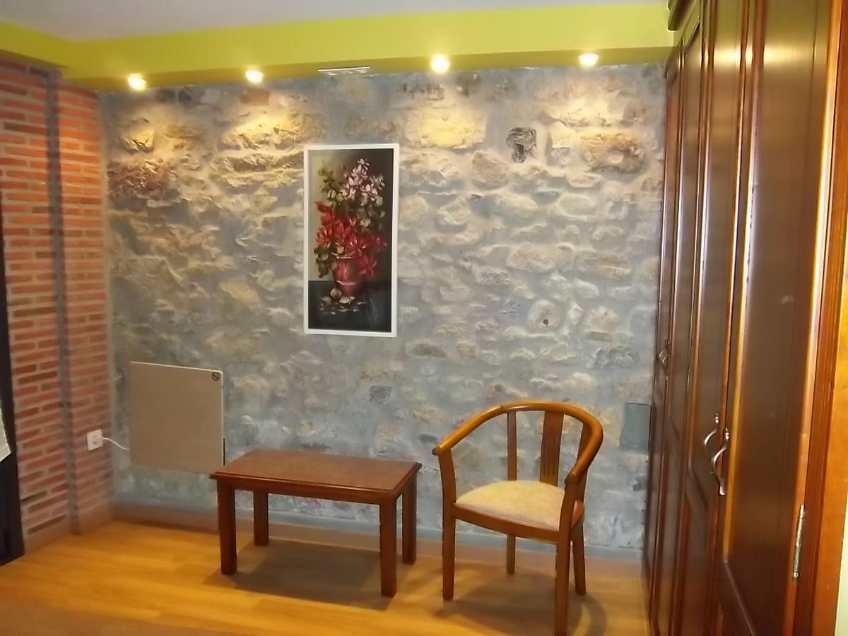 Entrepalacios Apartment *