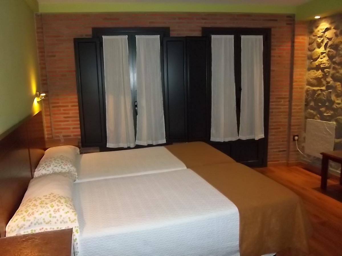 Entrepalacios Apartment