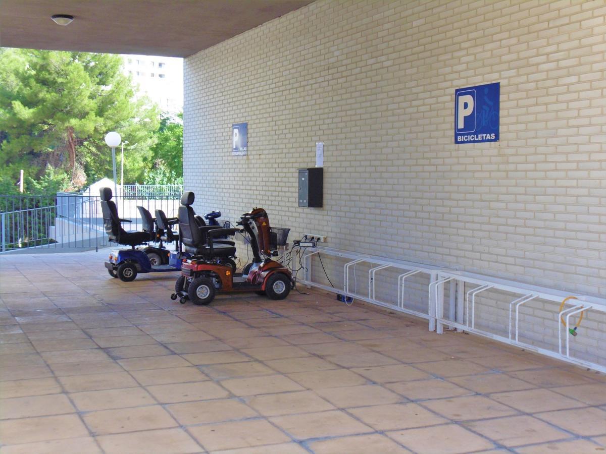 Gemelos 22 2-15-b Levante Apartment