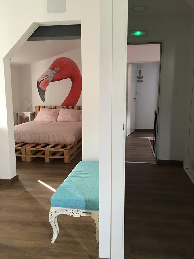 Cocos Surfhouse * San Juan De La Arena