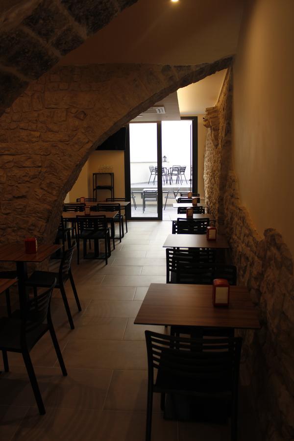 Universitat Hotel 2*