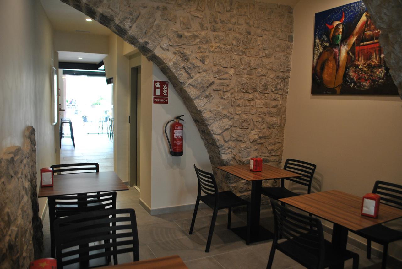 Universitat Hotel 2*