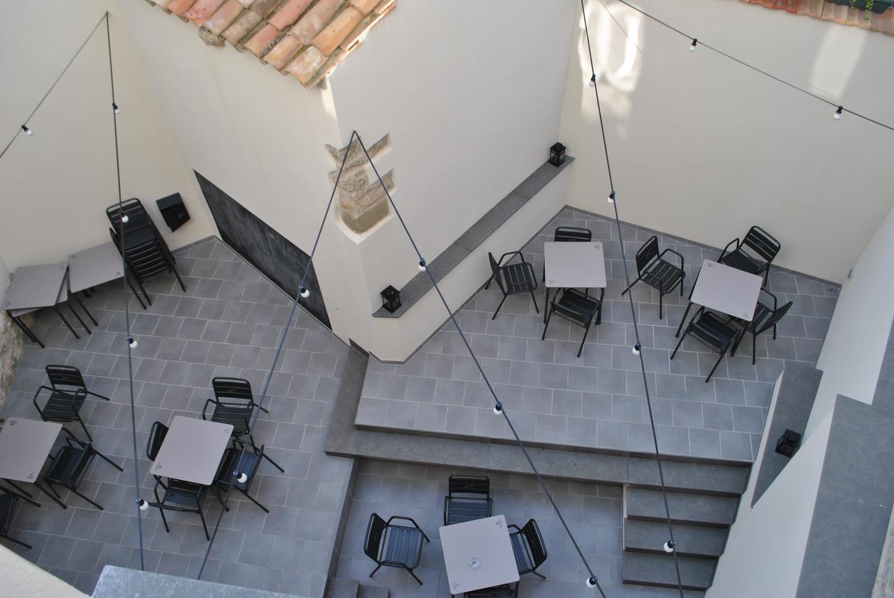 Universitat Hotel 2*