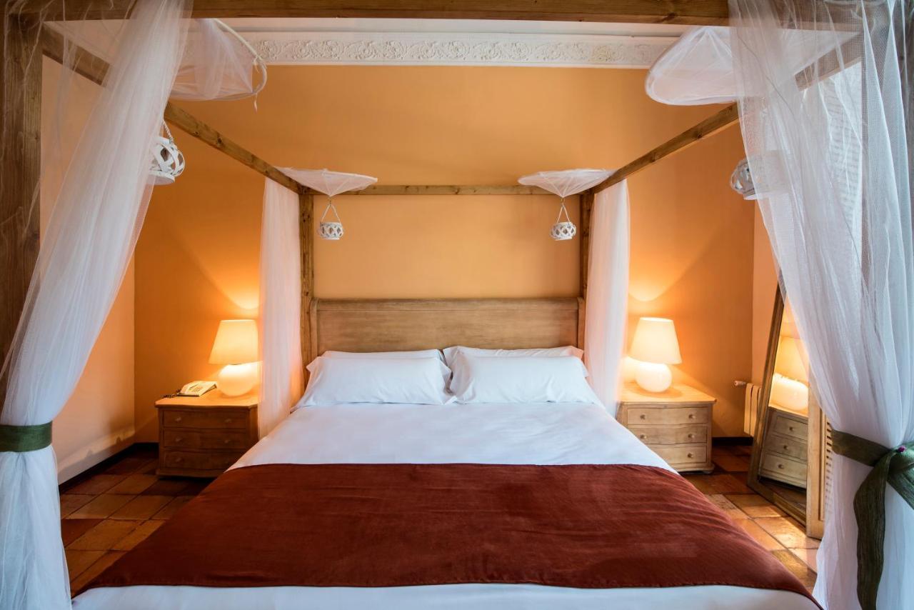 La De Alameda Hotel 3*