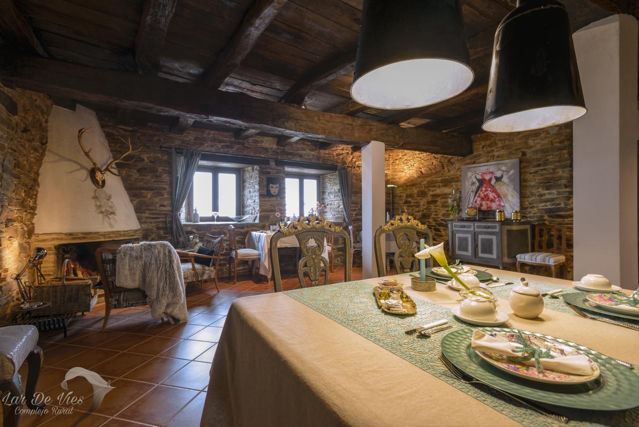 Complejo Rural Lar De Vies Country house *