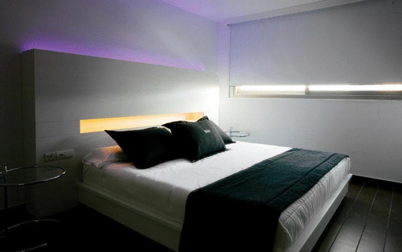 Hotel Shhh 4*