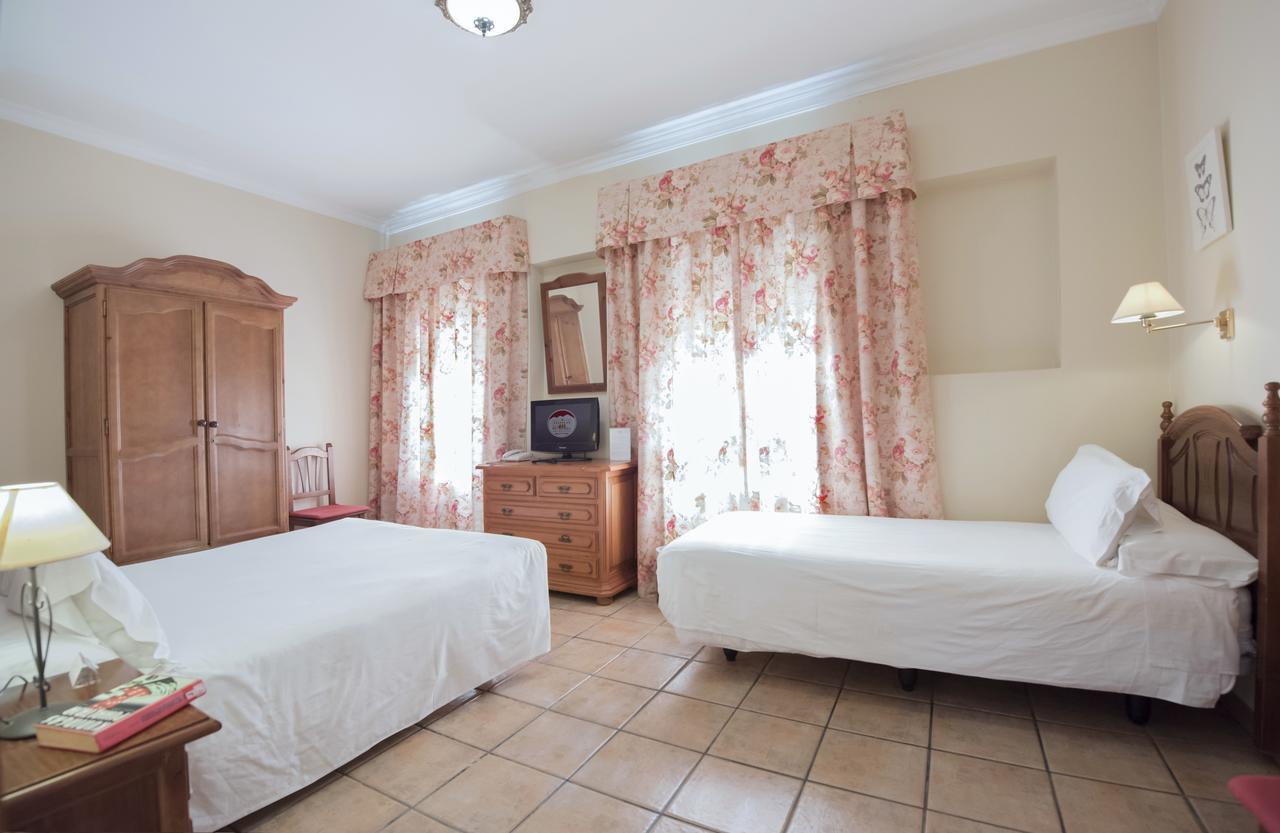 El Mirador Hotel 3*