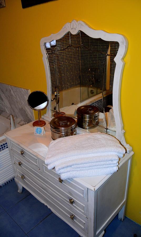 Casa De Baixo Hotel 2*
