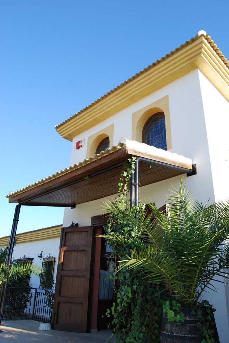 Hotel Cortijo De Tajar 2*