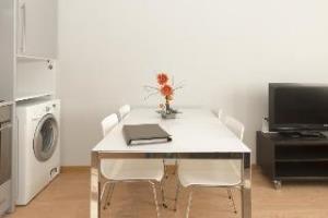 Amister Apartment *