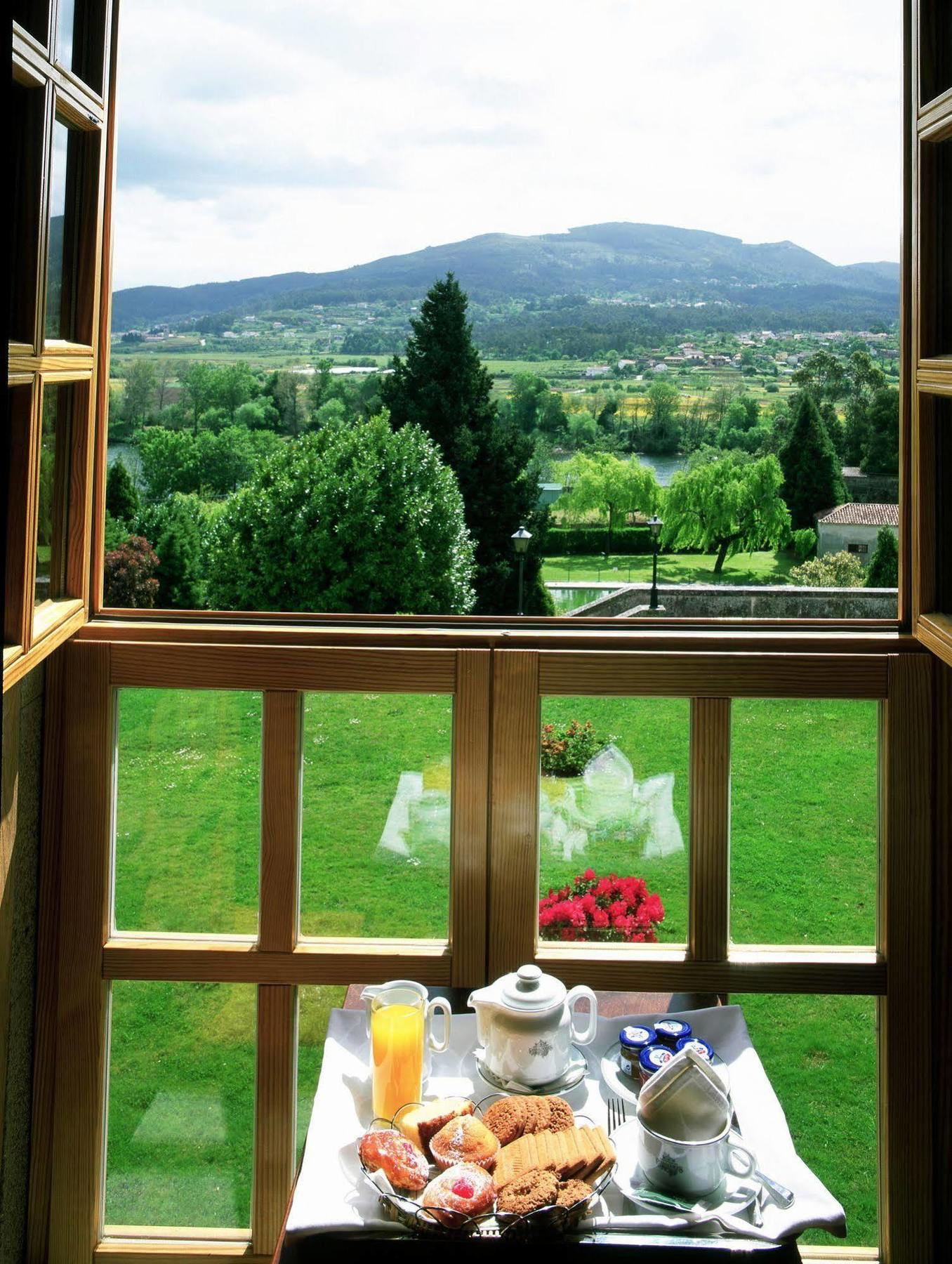 Hotel De 4*