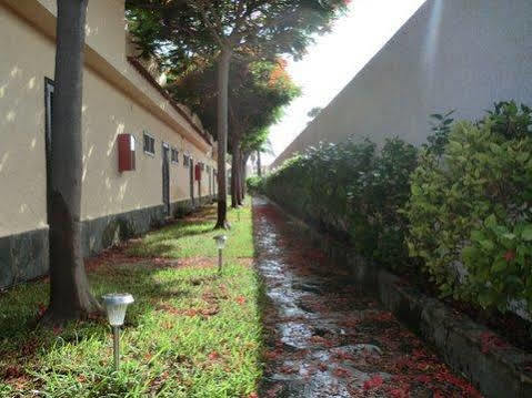Fahana - Gay Men Only (adults Only) Hotel