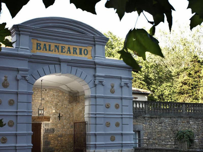 Balneario De 3* Alceda