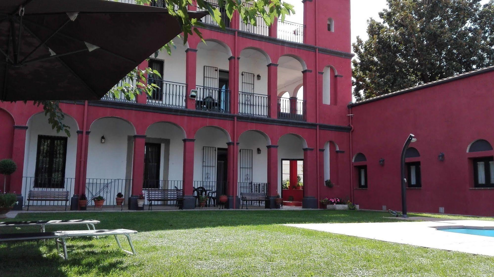 Can Gallart Aparthotel 3*