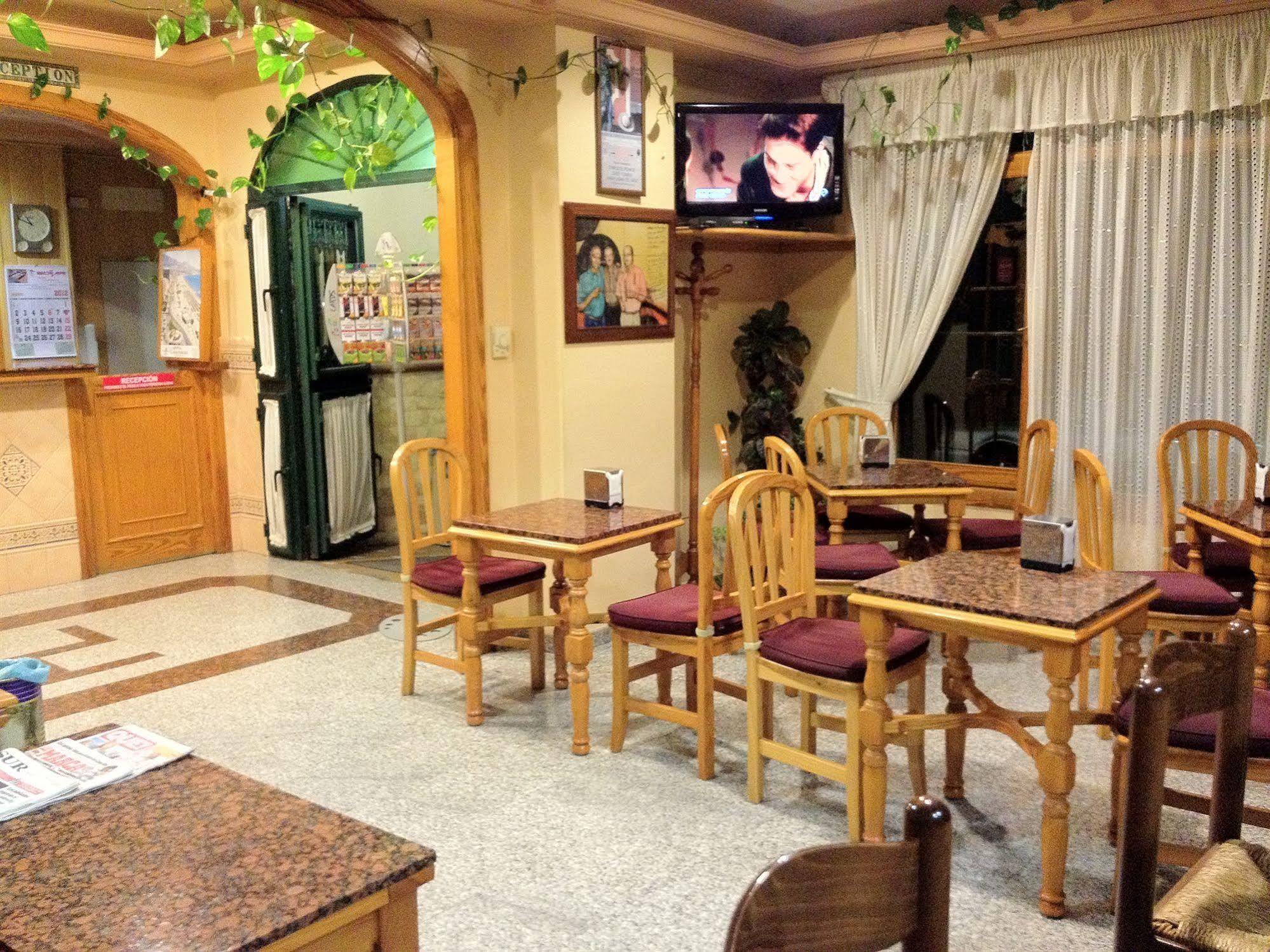 Corchos 2* Fuengirola