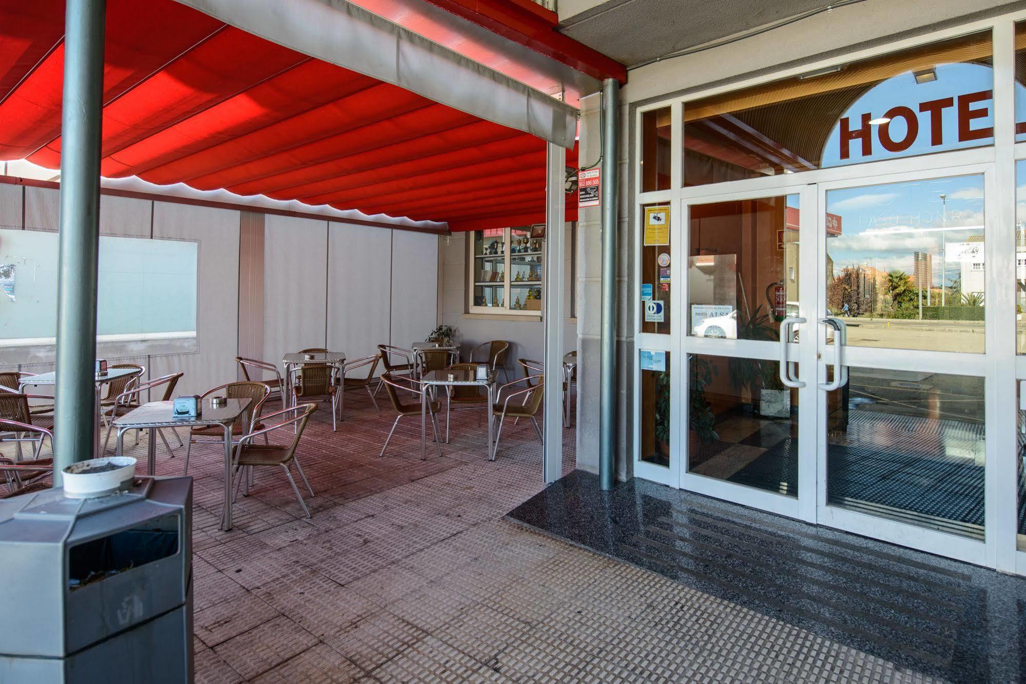 El Paso Honroso Hotel 3*