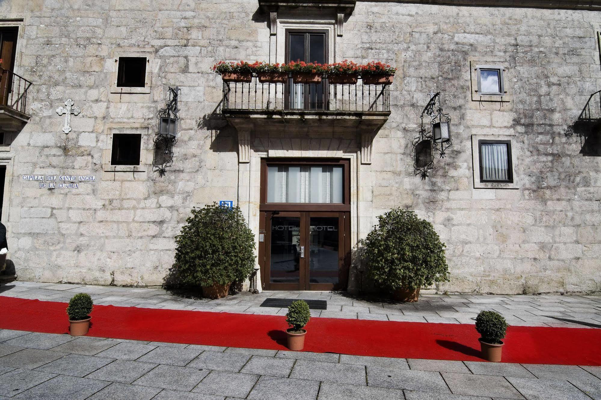 Pazo De Lestrove By De Compostela 4* Padron