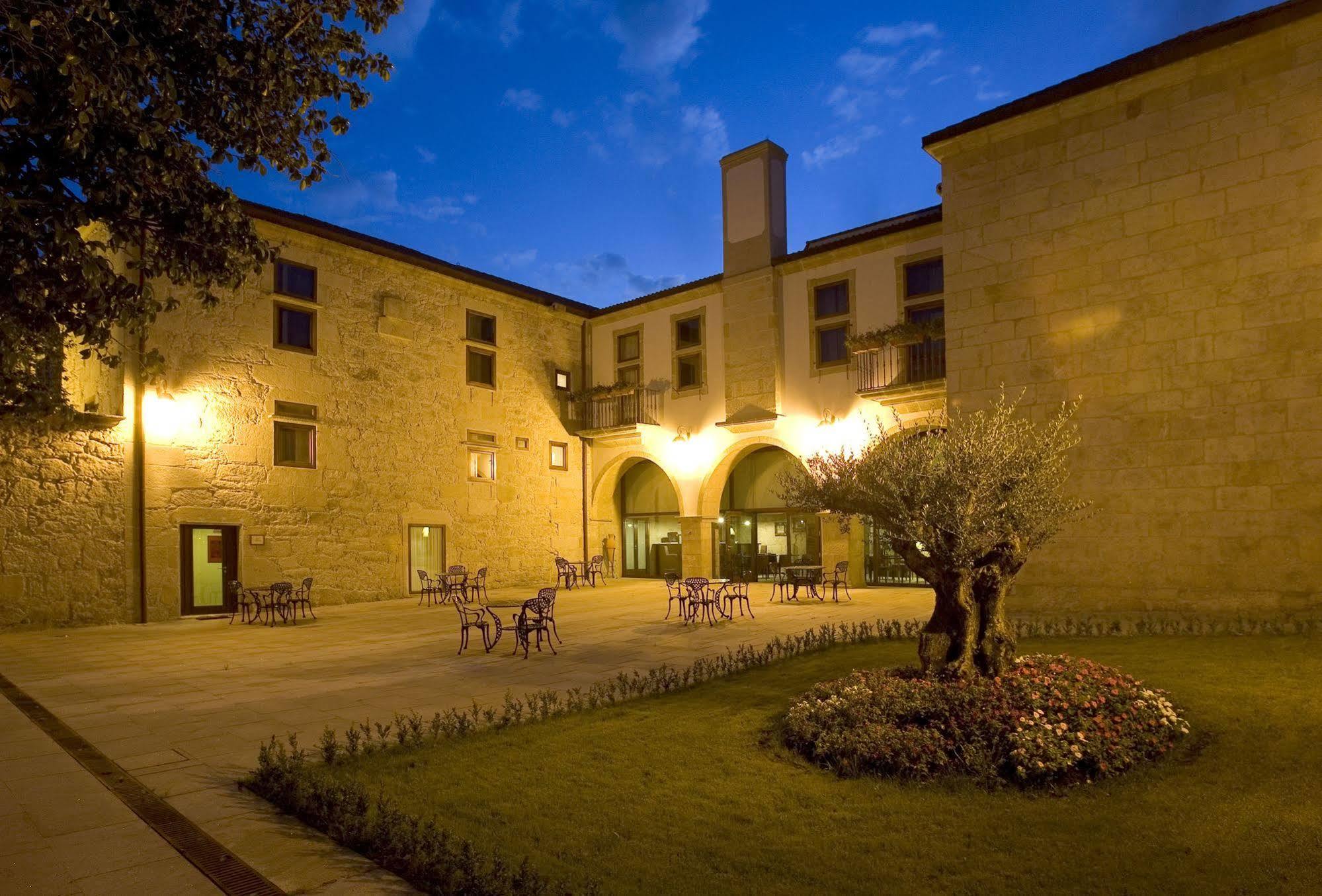 Pazo De Lestrove By De Compostela 4*