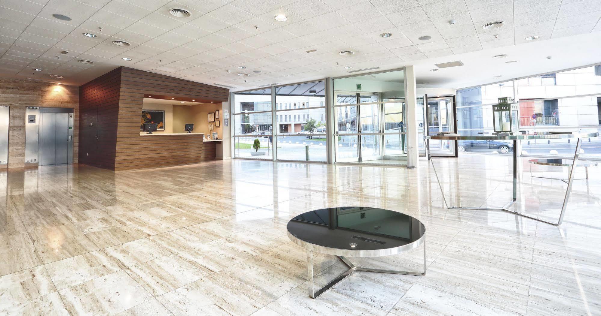Hotel Arva Abad San Antonio Leon