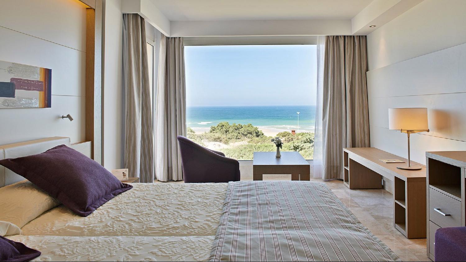 Hipotels Playa La Barrosa - Adults Only Hotel