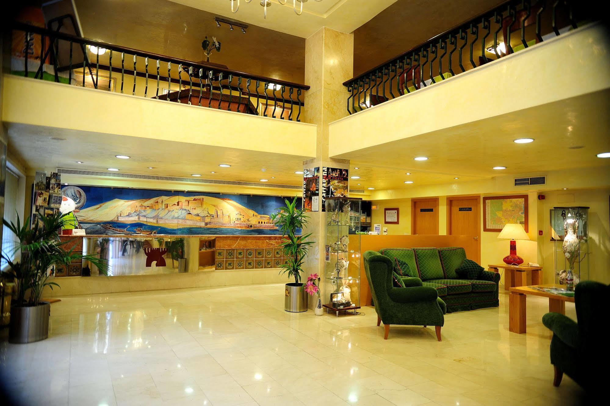 Cartagonova 3*