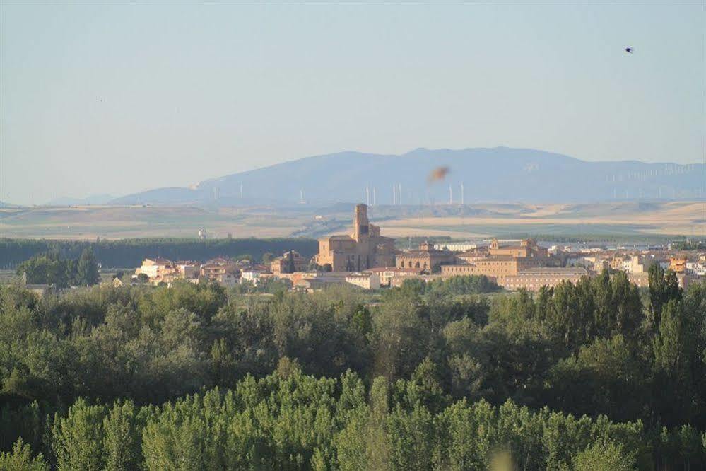 Hospederia De Alesves Villafranca