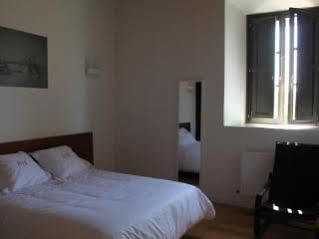 Hospederia De Alesves Hotel 3*