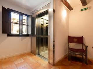 Hospederia De Alesves 3* Villafranca