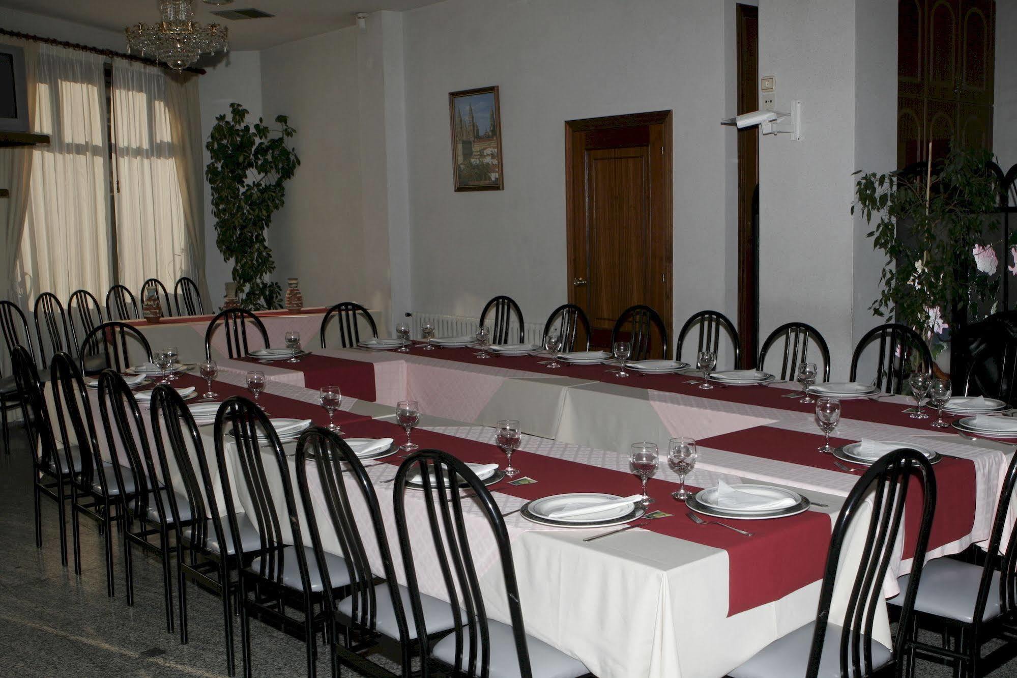 Xallas Hotel 2*