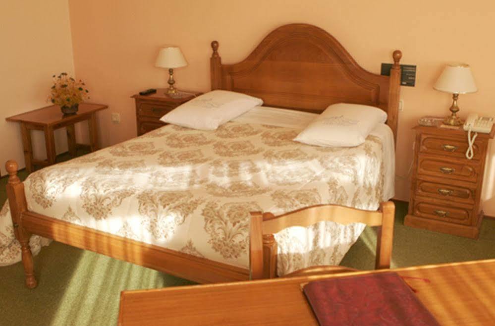 Hotel Xallas 2*