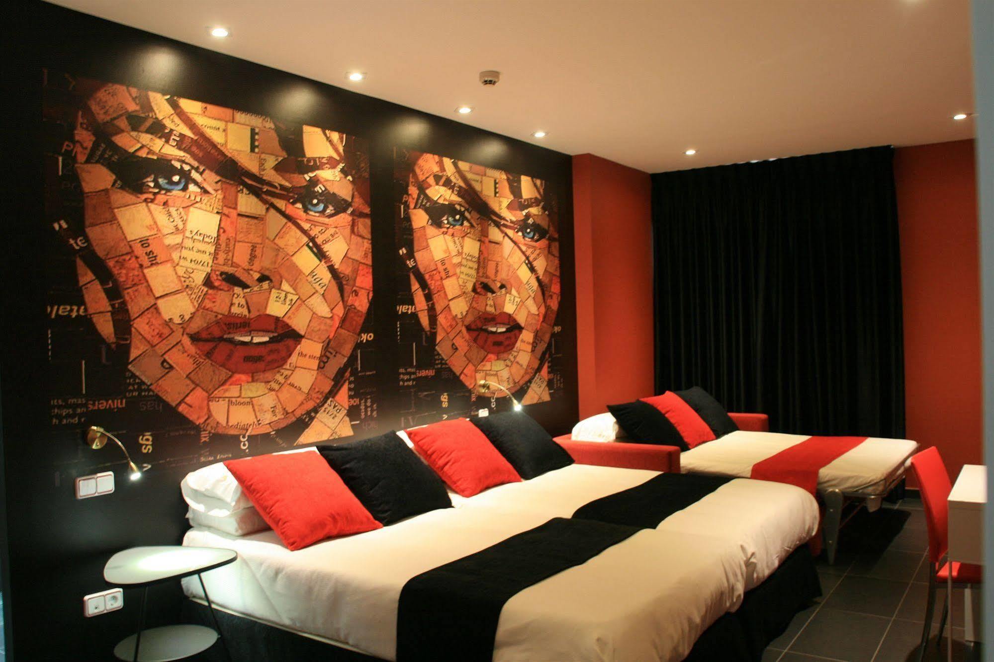 Indiana Hotel Pinto