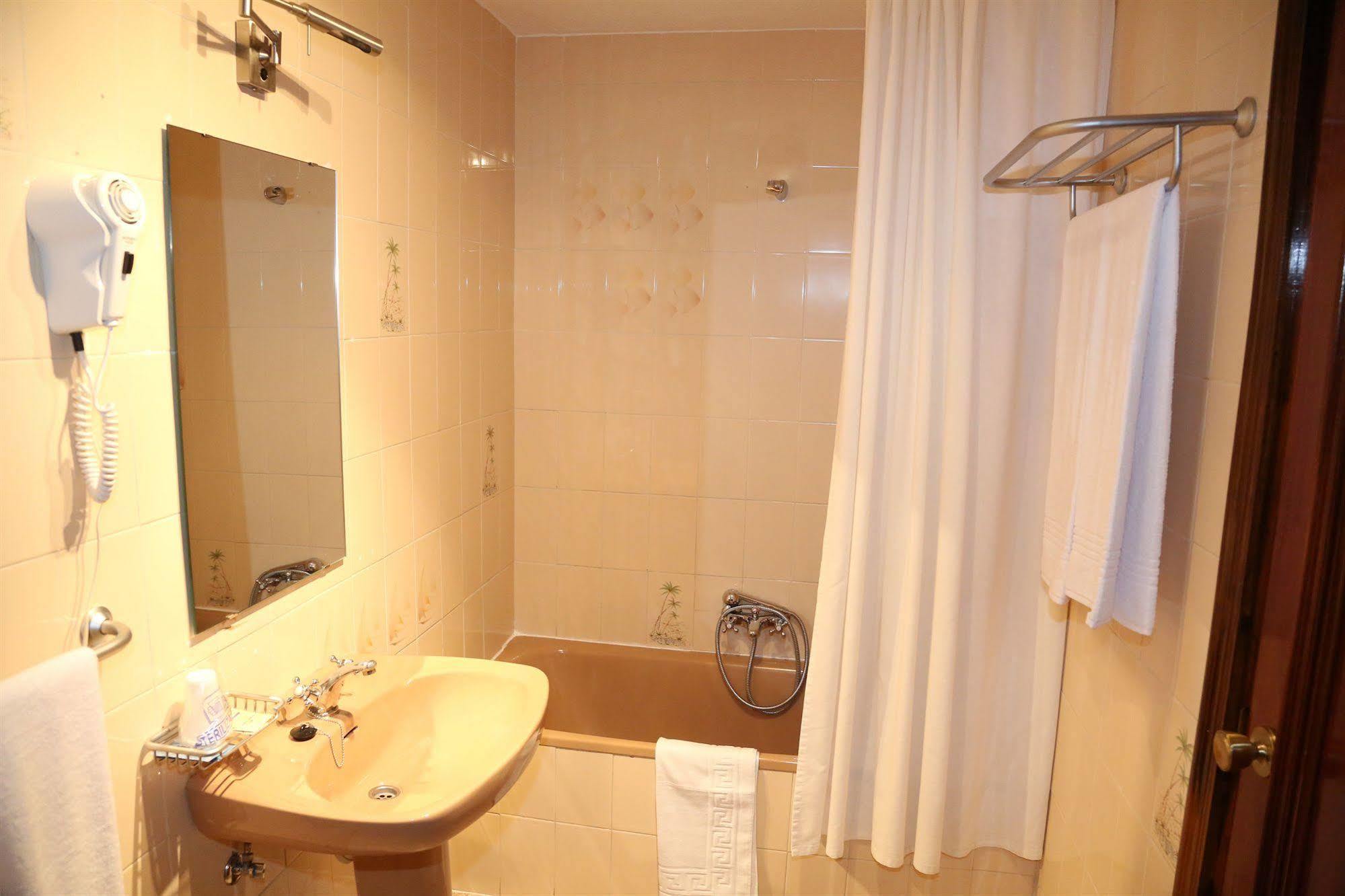 Hotel Puerta Nazarí