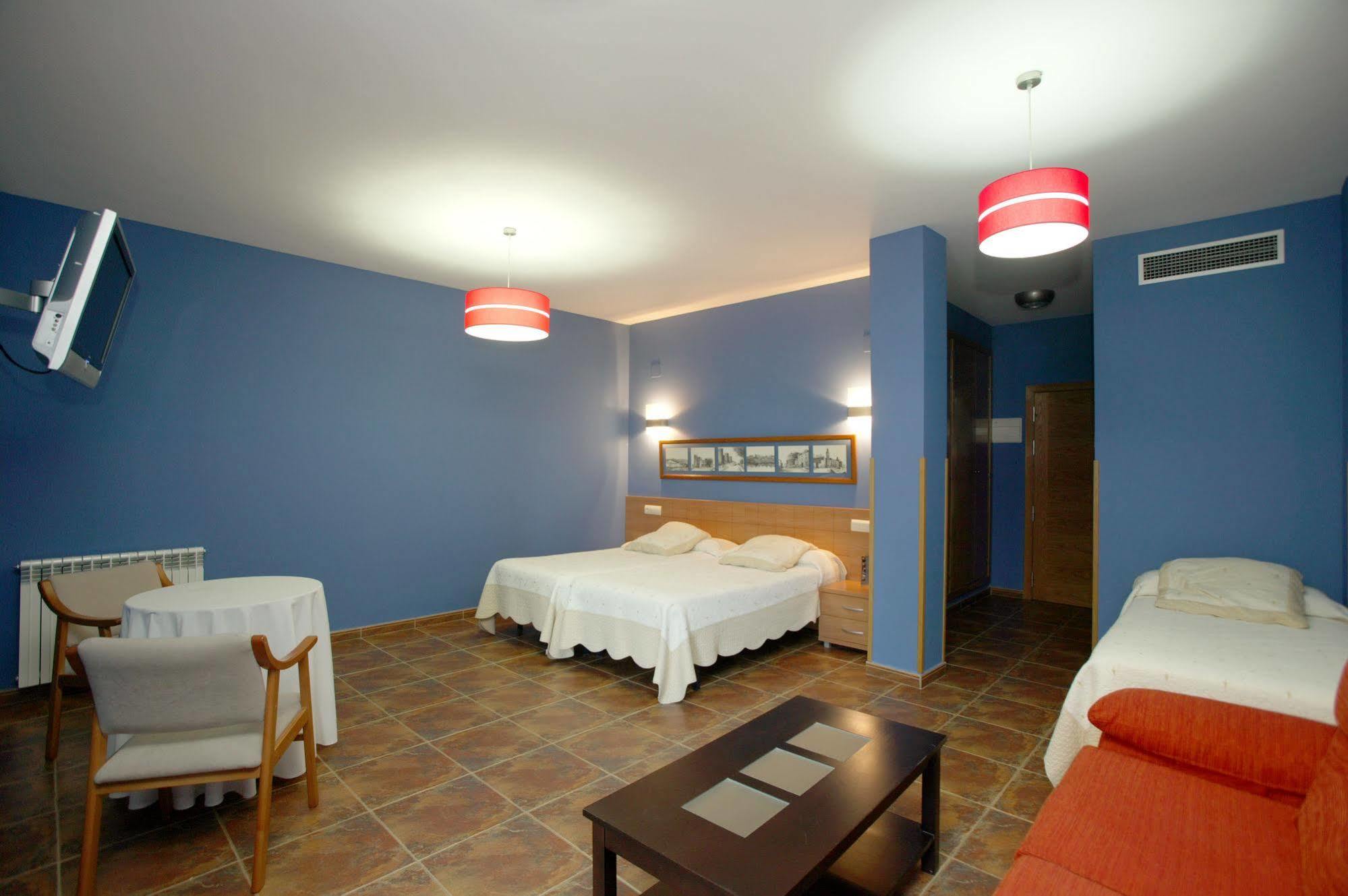 Hotel Murallas 2*
