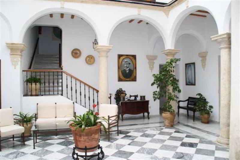 Tugasa Sidonia Hotel