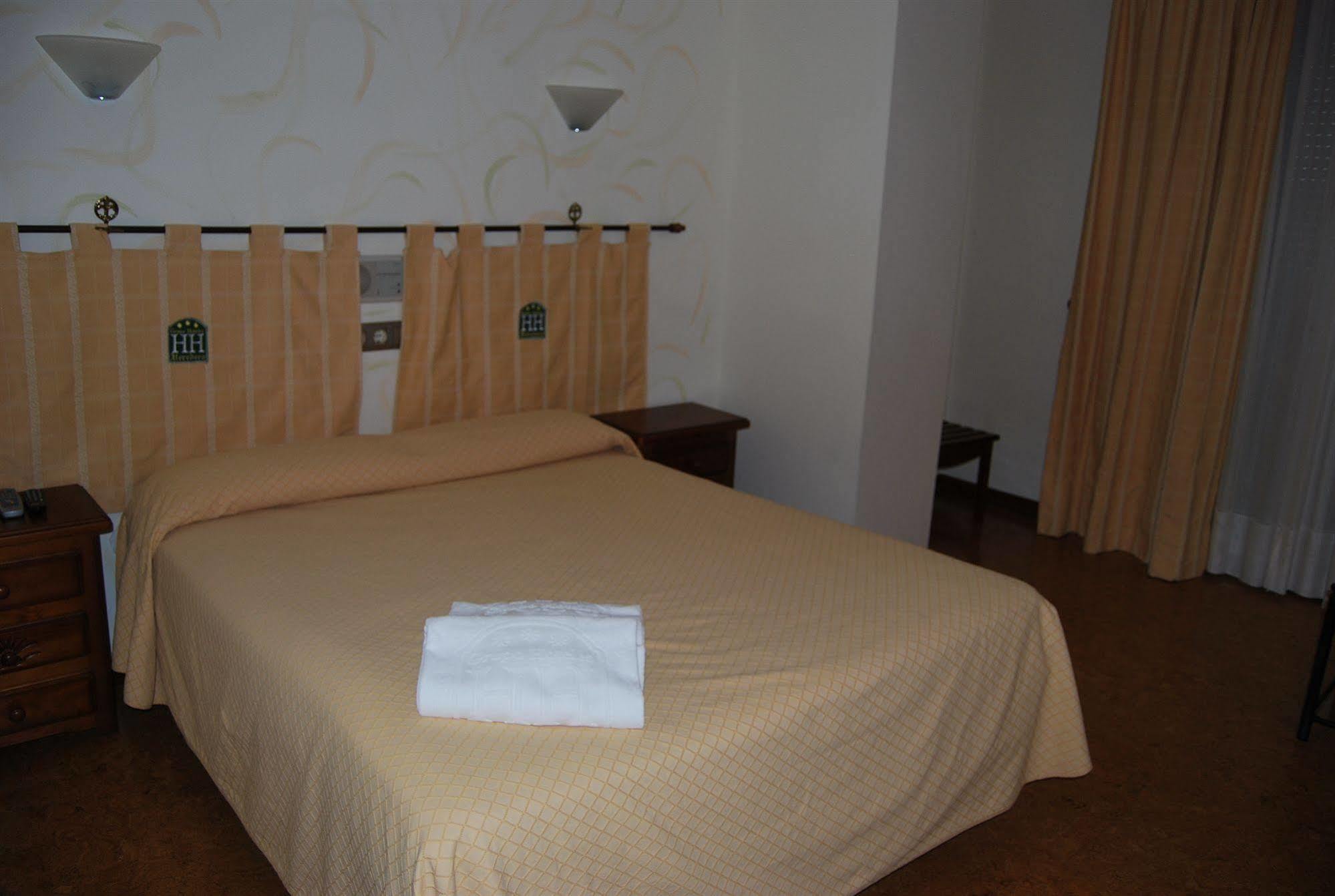 Heredero Hotel
