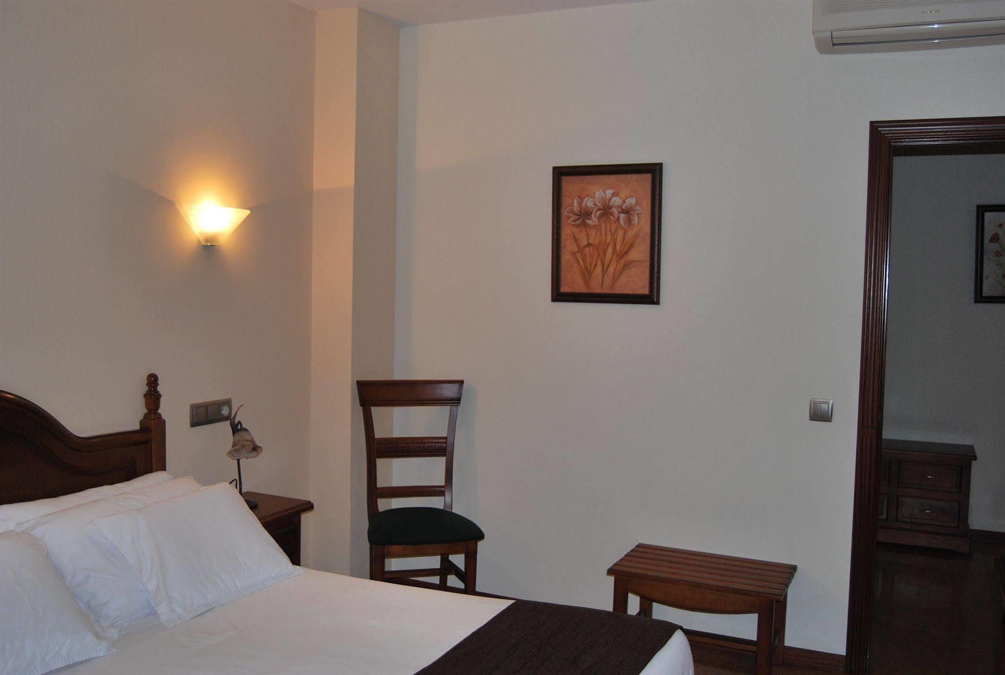 Hotel Heredero 3*
