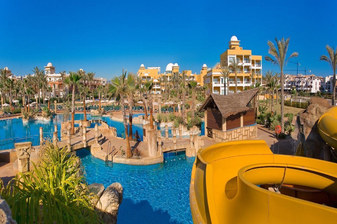 Playazimbali Hotel 4*