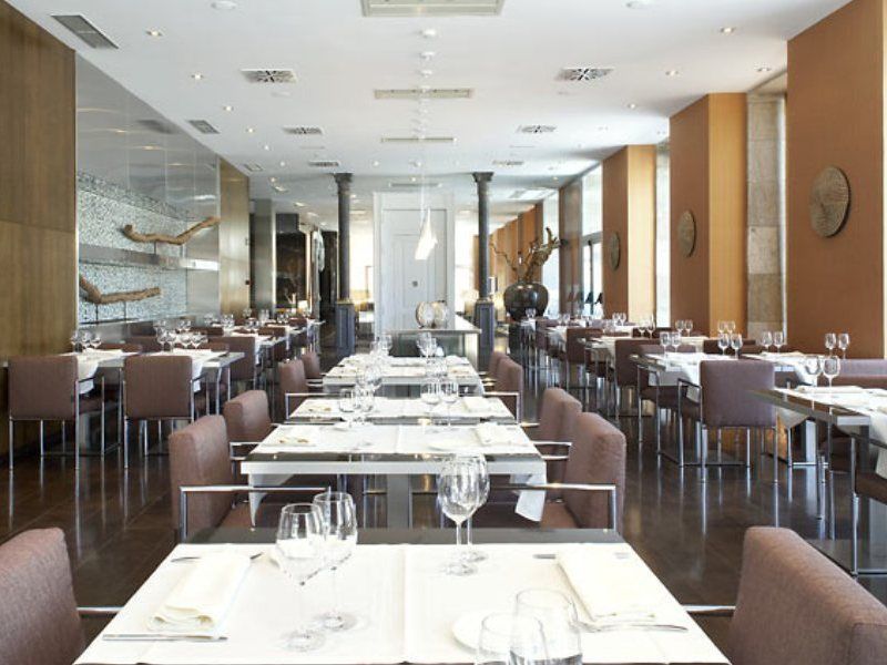 Hotel Ac Palacio Universal By Marriott