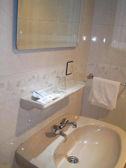 Hostal Cuzco 2*