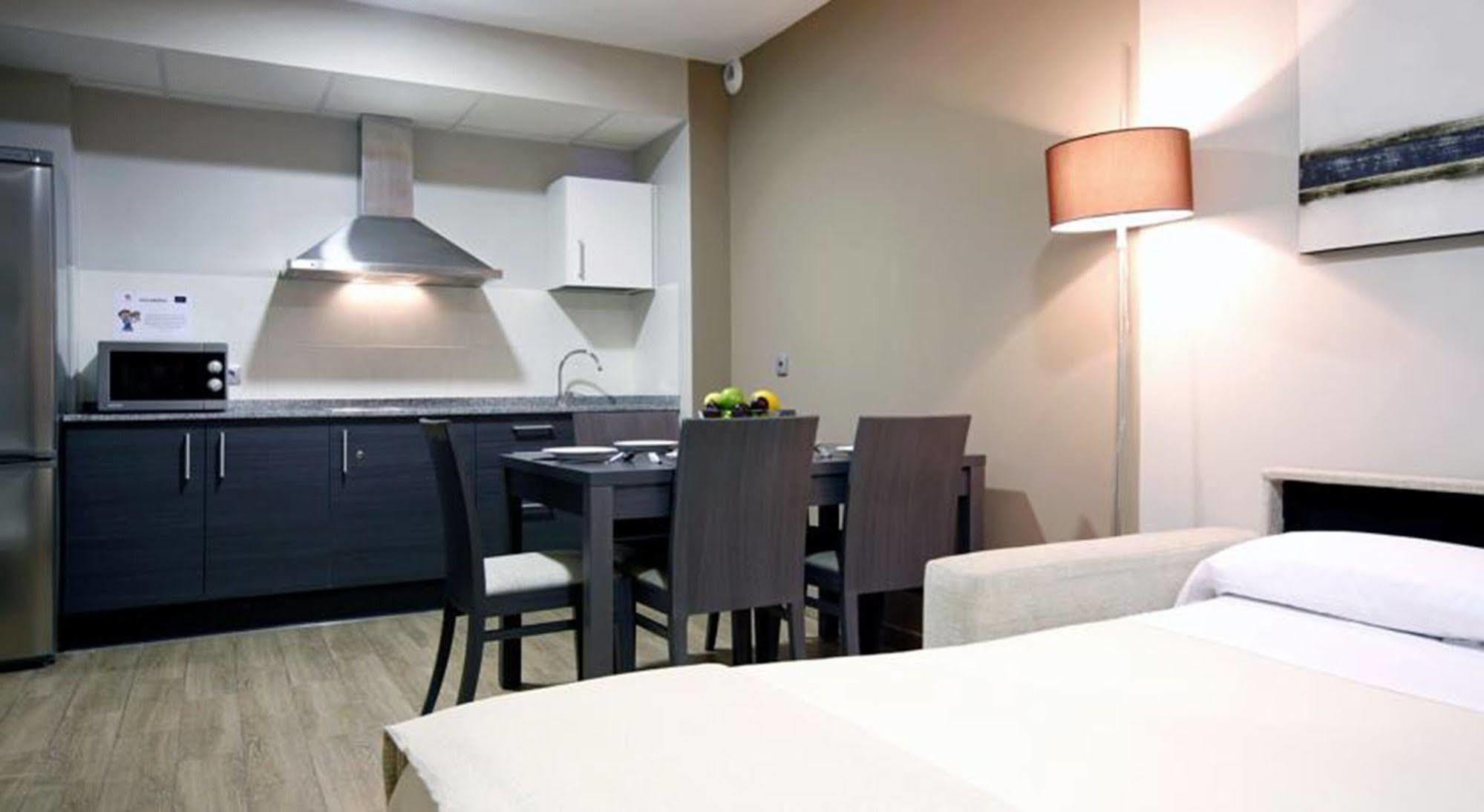 & Jacetania Apartahotel 3*
