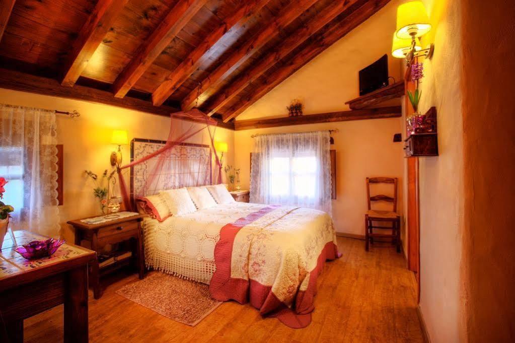 Cantaros Country house Pizarra