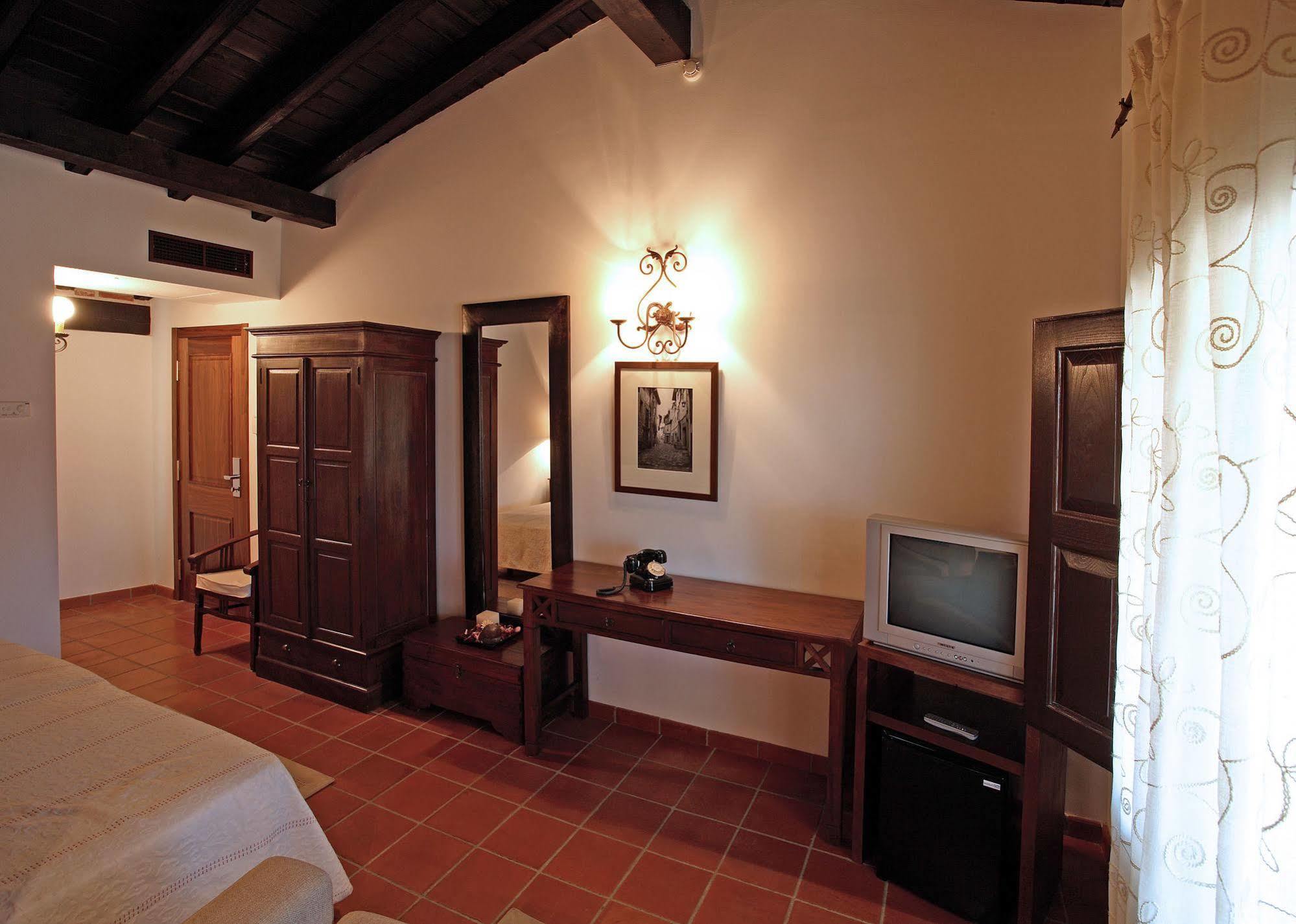 Hotel De 4*