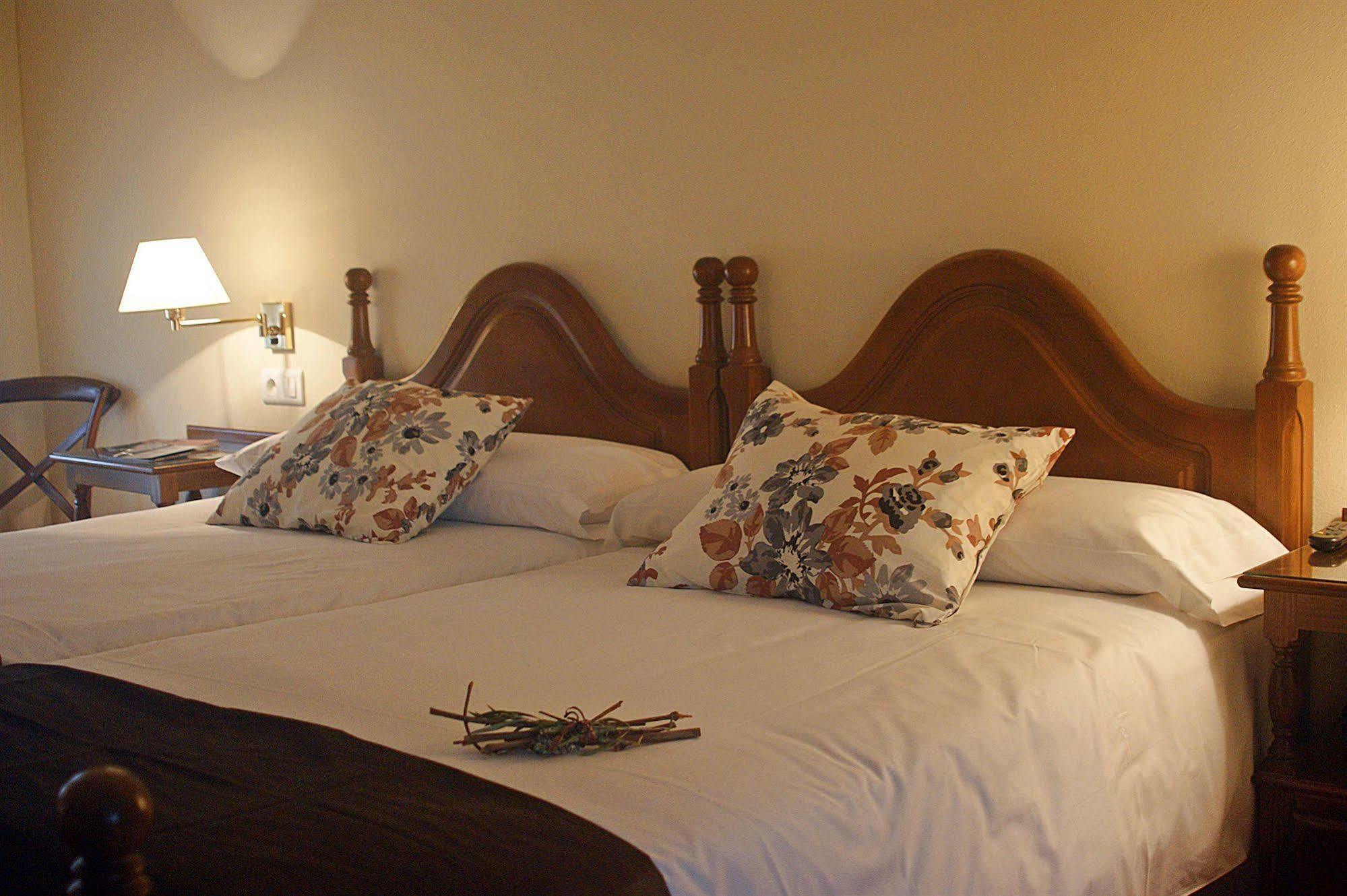 Hotel De 2*